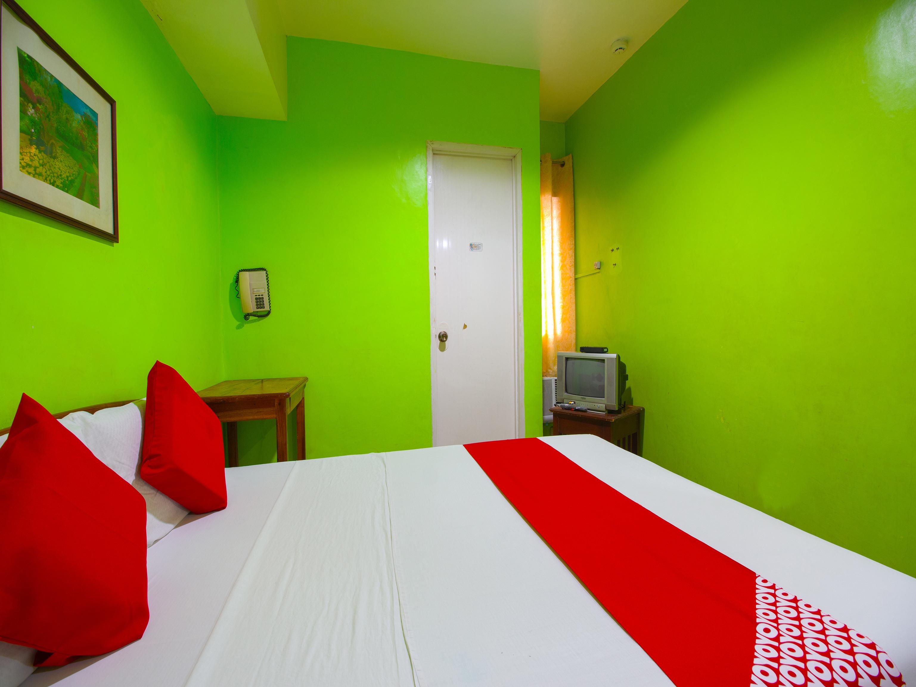 Oyo 677 Roseate Pensione Cebu Bagian luar foto