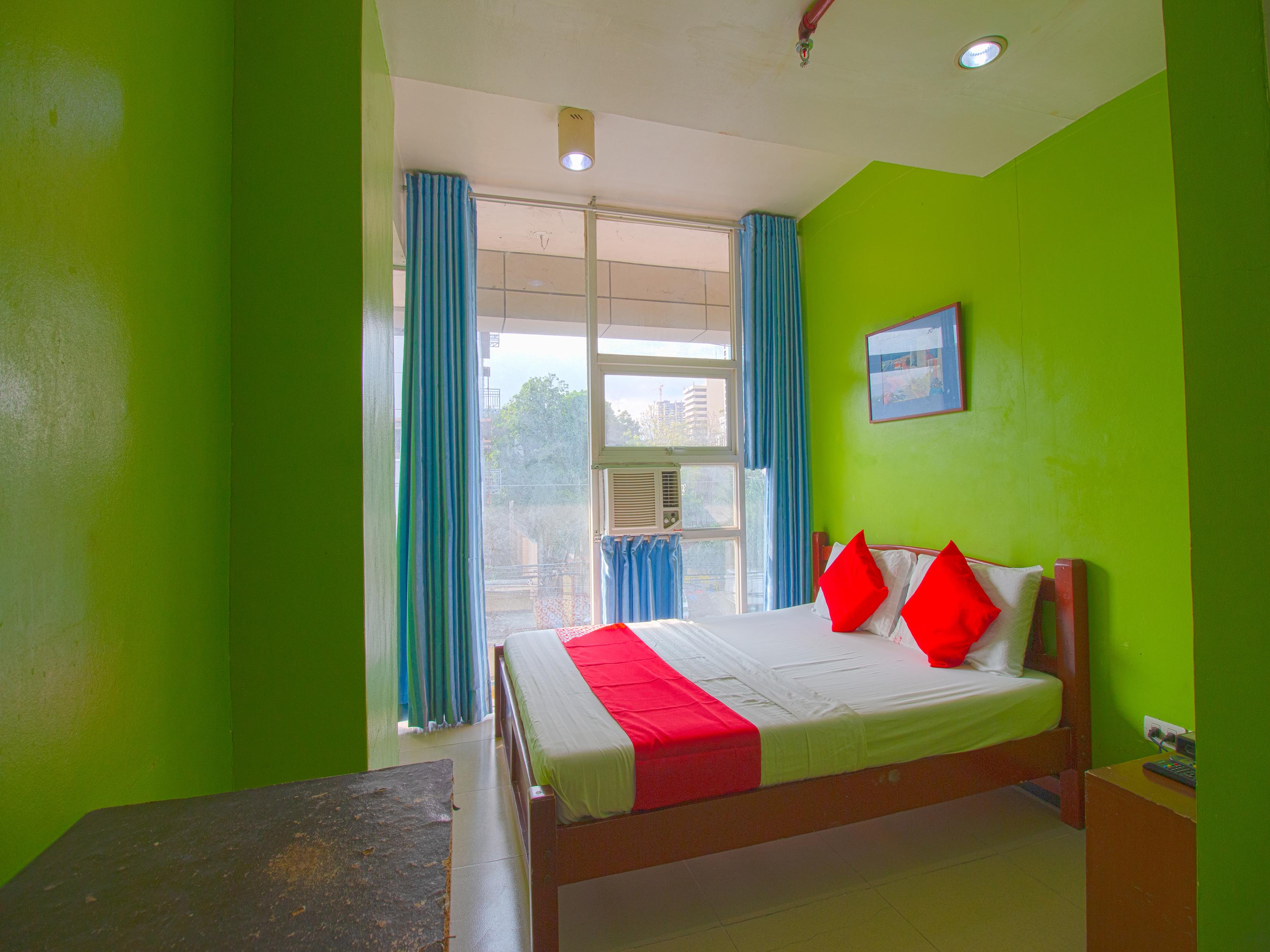 Oyo 677 Roseate Pensione Cebu Bagian luar foto