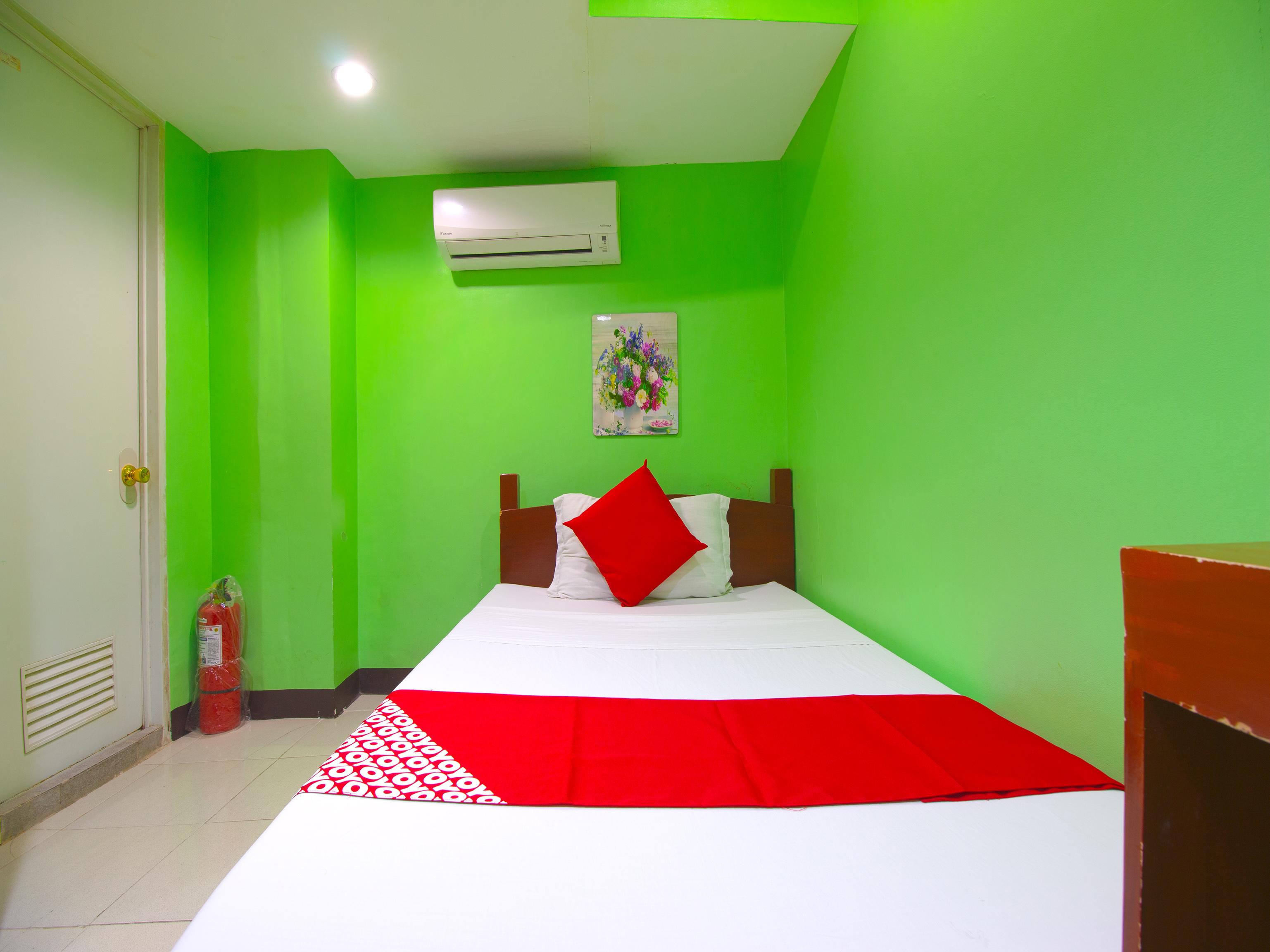 Oyo 677 Roseate Pensione Cebu Bagian luar foto